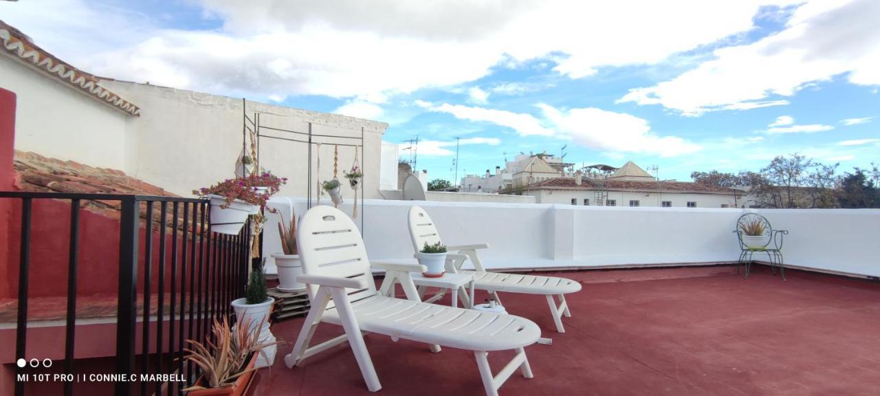 Big And Cozy With A Big Terrace In The Center Of The Old Town Marbella